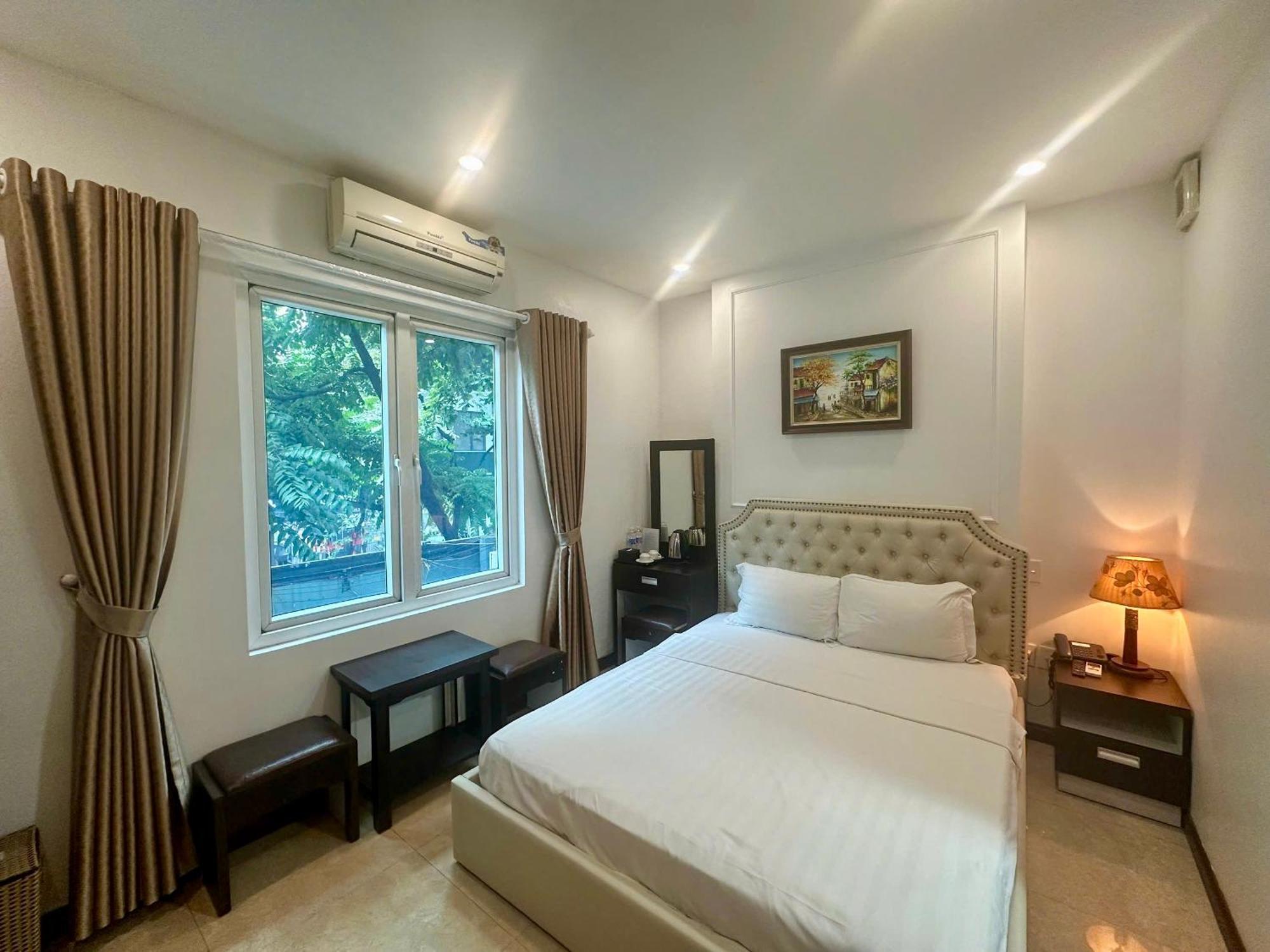Chariot Hotel By Bay Luxury, Hanoi